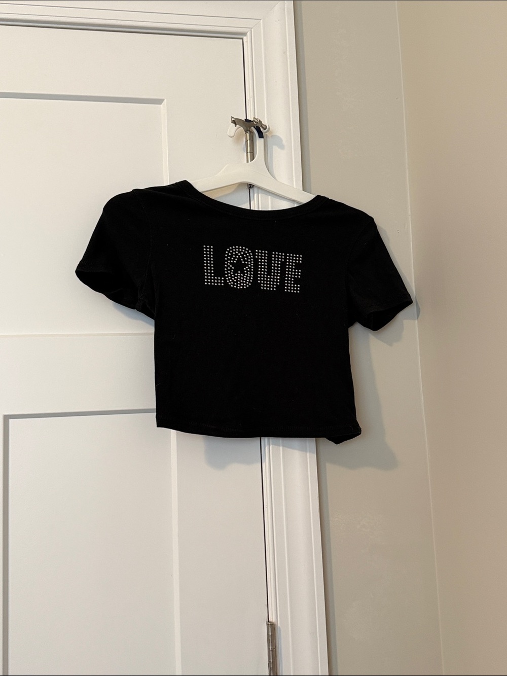 Women’s Black 'LOVE' Short Sleeve Crop Tee